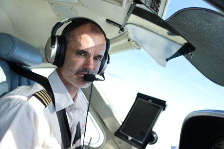 MAF Pilot Jonathan Blomberg flies to Hope Clinic.