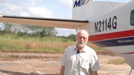 Claude Loire from MPA testifies his satisfaction with the MAF flight