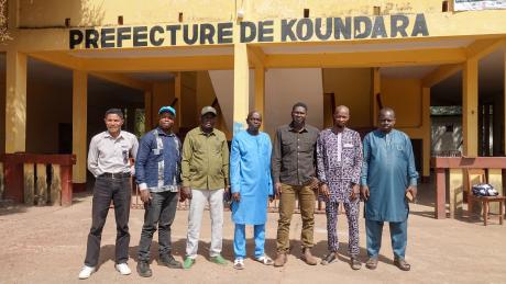 The inspection team and the authorities of Koundara.